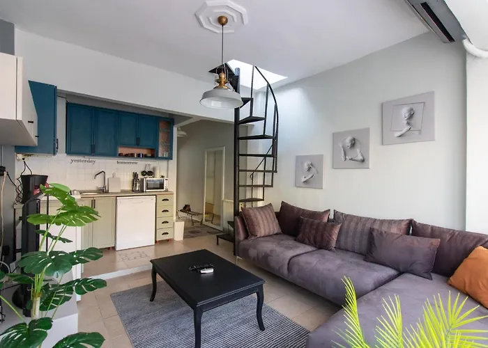 Apartment Sleek Flat With Excellent View In Cihangir Istanbul