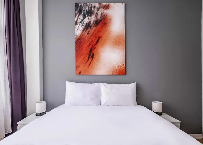 Apartment Sleek Flat With Excellent View In Cihangir