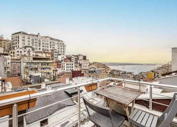 Sleek Flat With Excellent View In Cihangir * Istanbul
